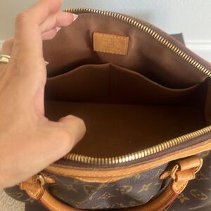 Louis Vuitton Tivoli PM handbag